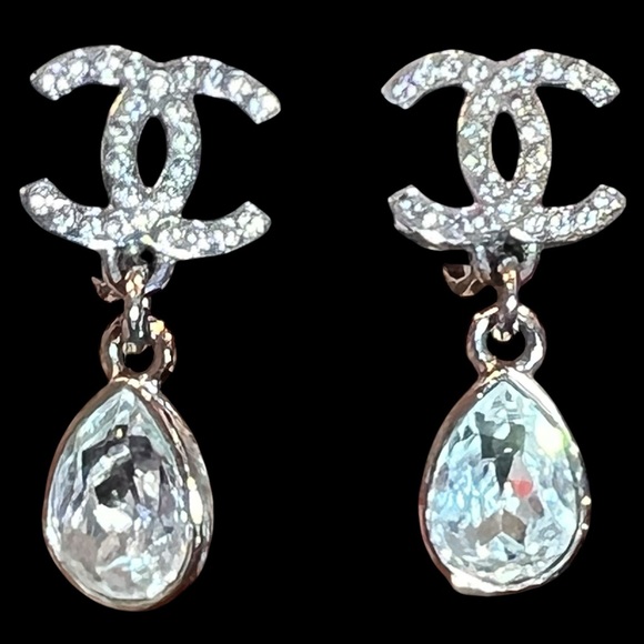 Chanel CC Teardrop Earrings - Picture 2 of 5